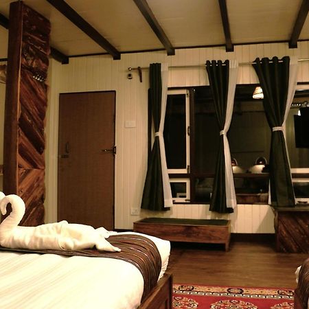 The Nettle And Fern Farmstay เปลลิง ภายนอก รูปภาพ