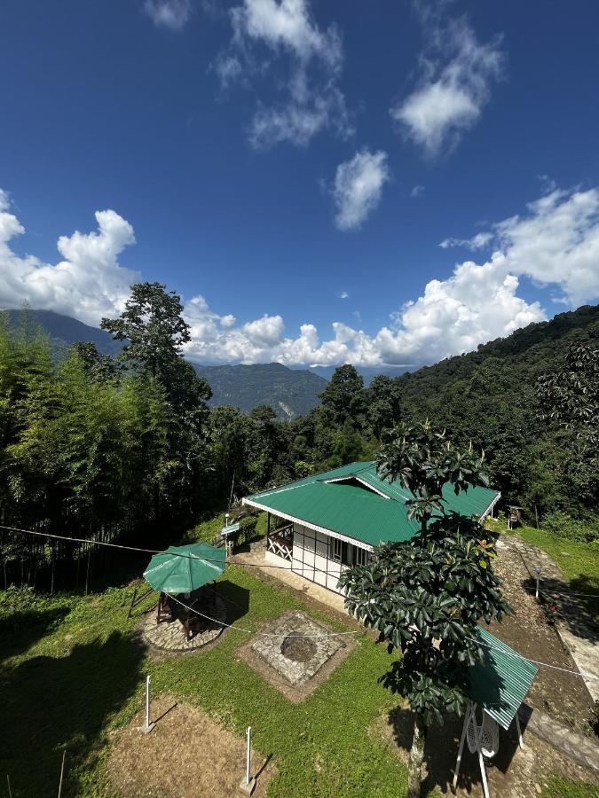 The Nettle And Fern Farmstay เปลลิง ภายนอก รูปภาพ