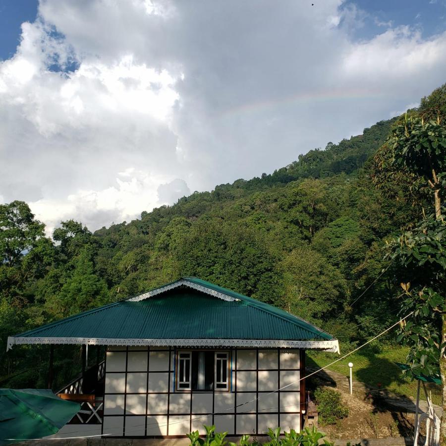 The Nettle And Fern Farmstay เปลลิง ภายนอก รูปภาพ